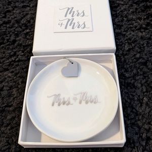 Crate & Barrel Ring holder